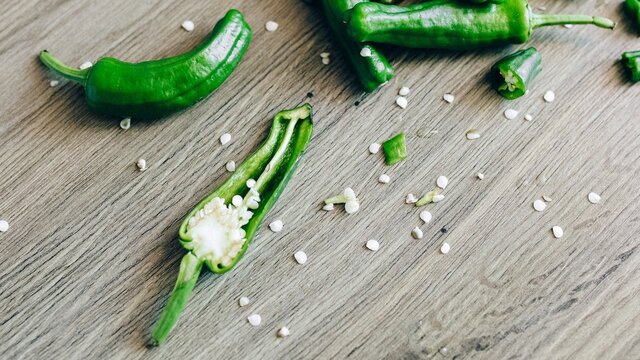 planting-pepper-from-seeds