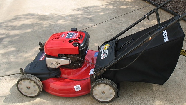 Self-Propelled-Lawn-Mowers